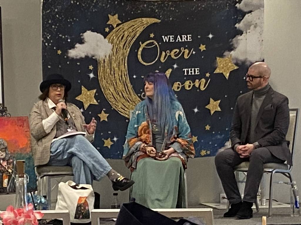 Author Robert Gwaltney (The Cicada Tree) moderates the Book & Film panel with Author/Screenwriter, Tracy Carnes of (The Darlings of Sundance: A Novel) and Pulpwood Queens founder Kathy L. Murphy, who created the cover art for Tracy’s book.